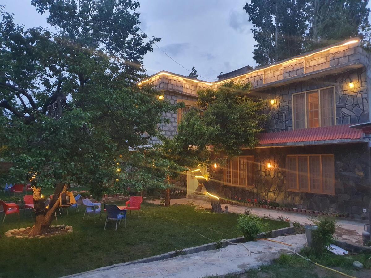 Sehrish Guest House Skardu Exterior foto